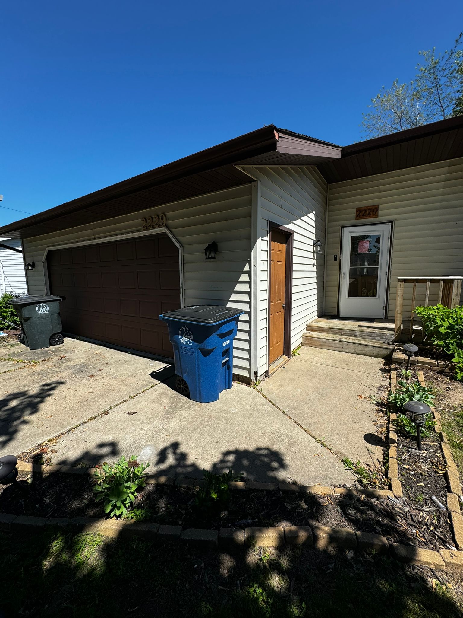 2229 Crary Street - 2229